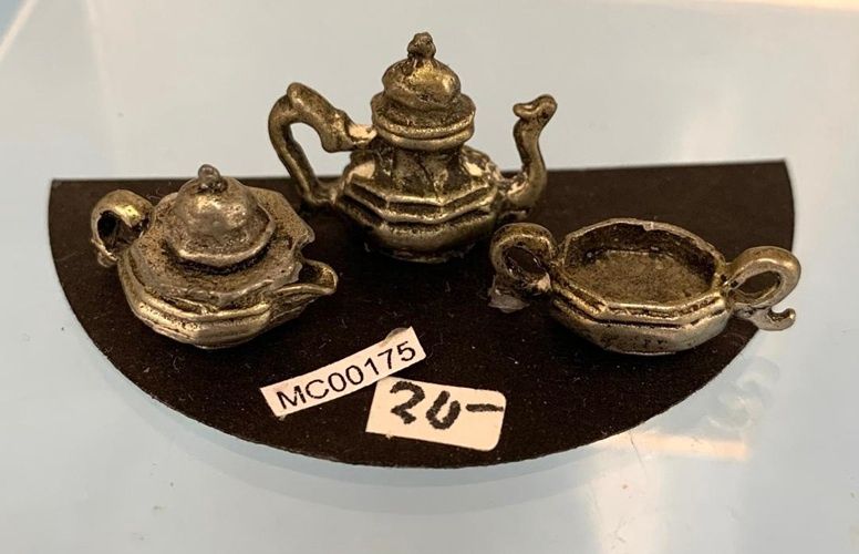 Pewter-like Tea Service mc00175