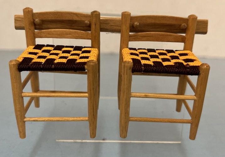 Pair of Shaker Chairs mc031629