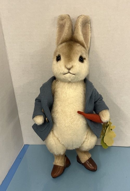 Peter Rabbit by R. John Wright rjr001