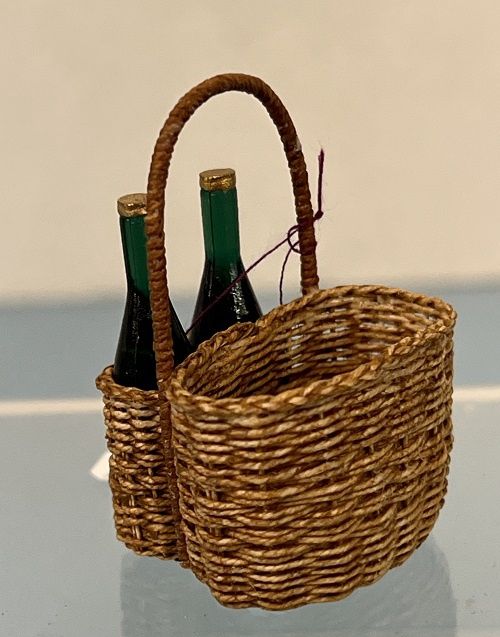 Picnic Basket with Two Wine Bottles MC031704