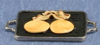 Pancakes &amp; Bacon on Griddle sm663