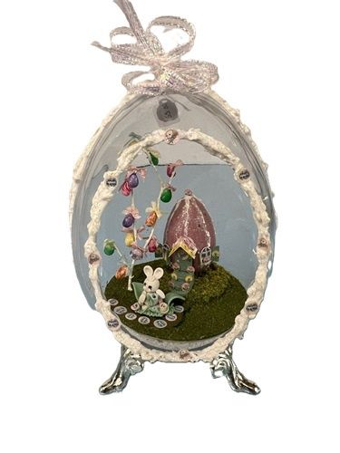 Panoramic Easter Egg on Stand mn416