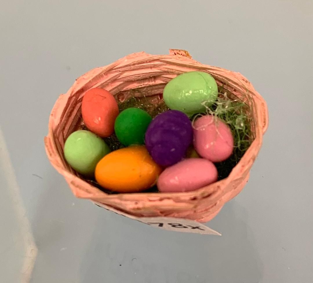 Pink Basket with Eggs mc478x