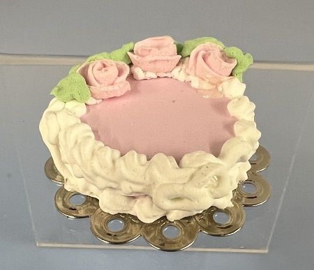 Pink Frosted Cake with White Frosting mc04120