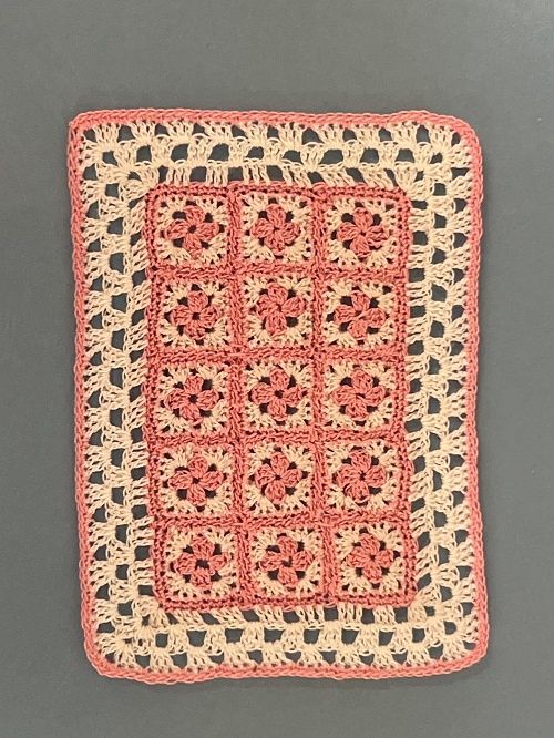 Pink/White Crocheted Blanket mc60x