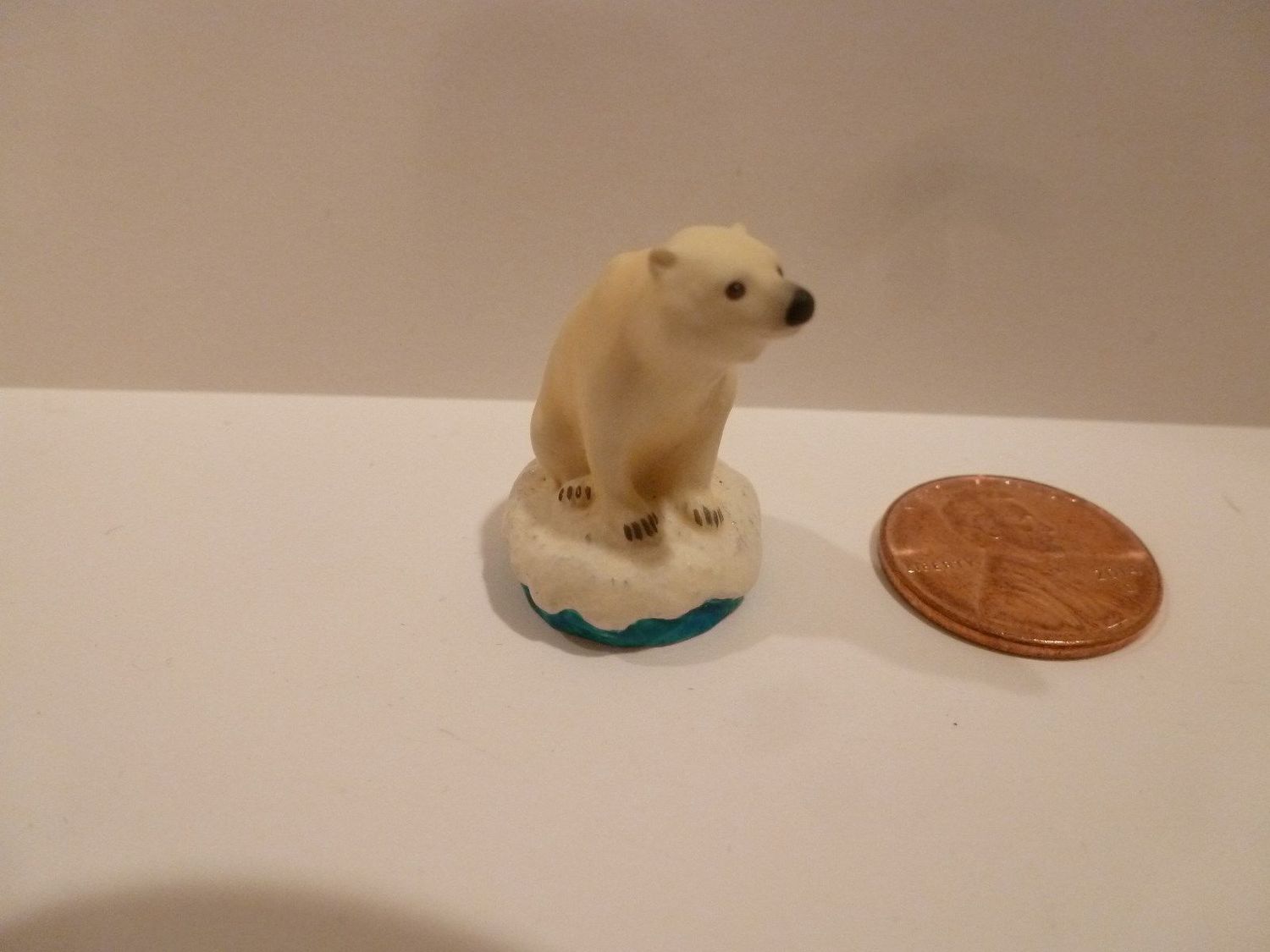 Polar Bear Figure eb112210