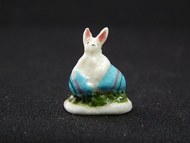 Porcelain Bunny with Blue Egg by Ron Benson lh451
