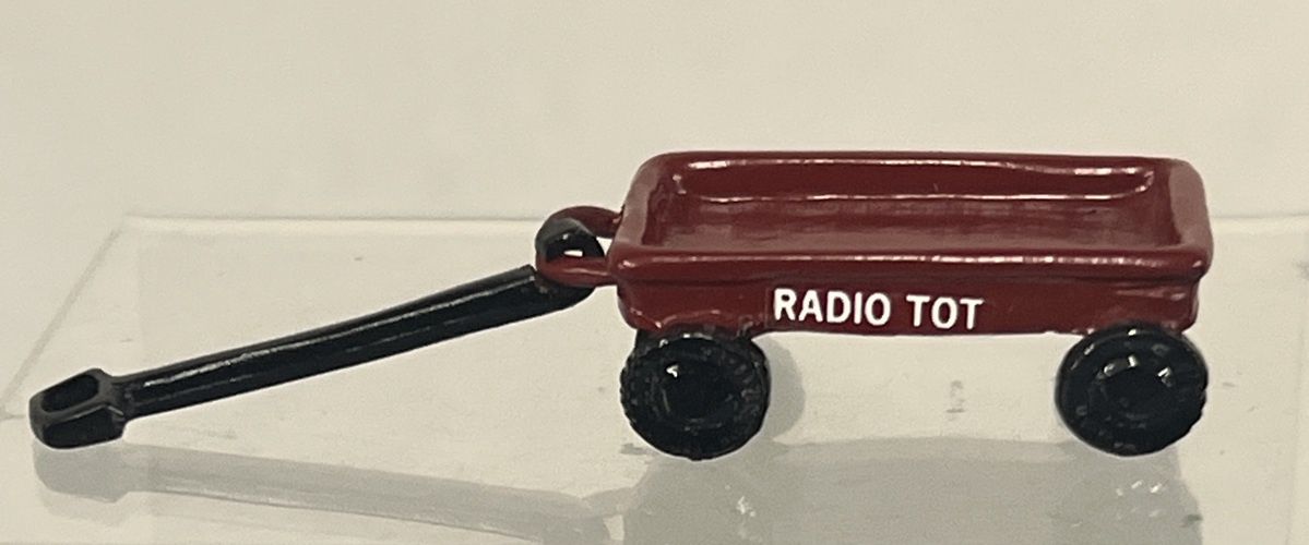 Radio Tot Red Metal Wagon cn330066