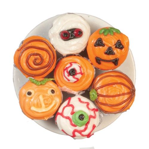 Plate of 7 Halloween Cupcakes azg6733