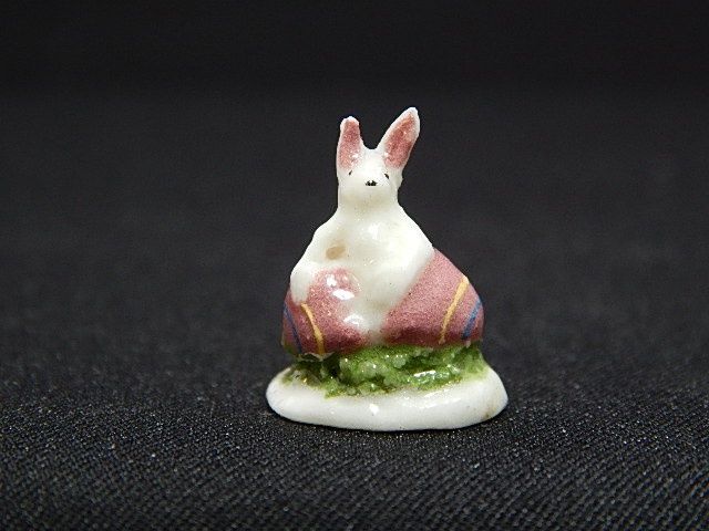 Porcelain Bunny and Egg by Ron Benson lh452