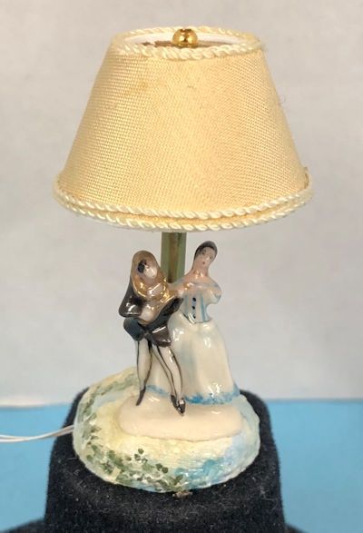 Porcelain Figurine Lamp Dec1619