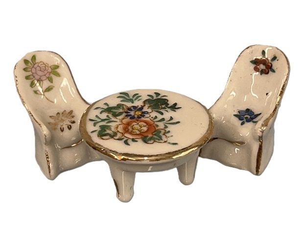 Porcelain Table and Chairs with Floral Design MC17X