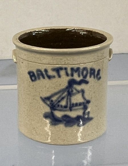 Pottery Crock ch22721