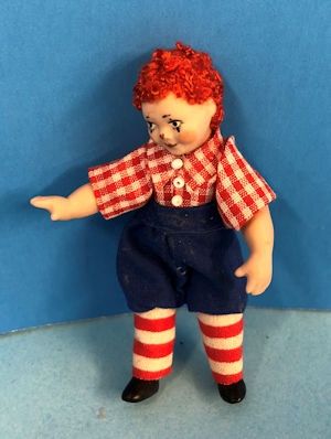 Raggedy Andy Porcelain Doll cp18009