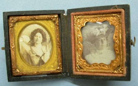 Rare Double Miniature Pictures in Frames rd04