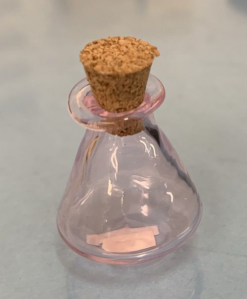 Pink Glass Flask with Cork mc031129