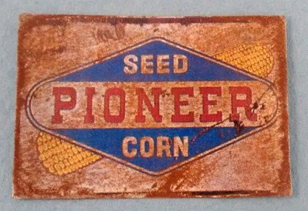 Pioneer Seed Corn Tin Sign fc0172