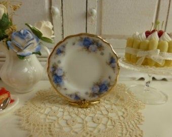 Plate with Blue Flowers mc02024