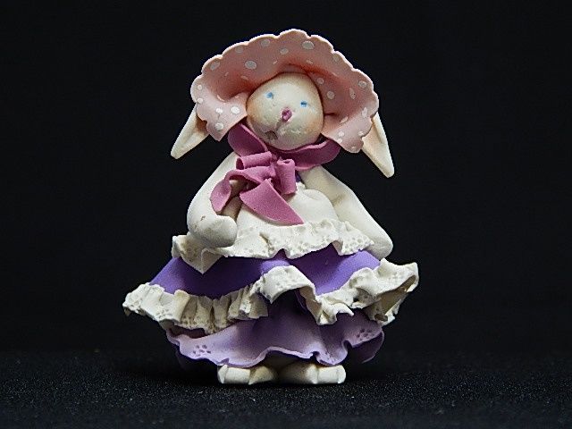 Rabbit with Dress and Bonnet ml101504