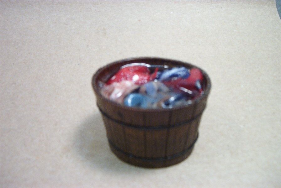 Rinse Tub with Clean Clothes WRL09