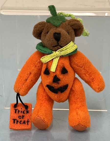 Pumpkin Dressed Halloween Bear ala939