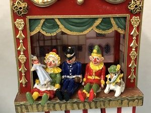 Punch and Judy Theater vac1
