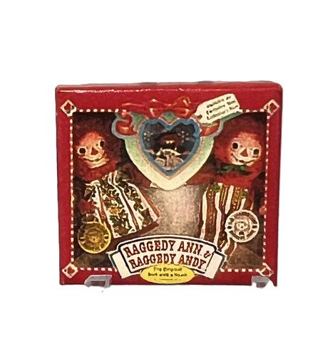 Raggedy Ann and Andy Doll Box mn194