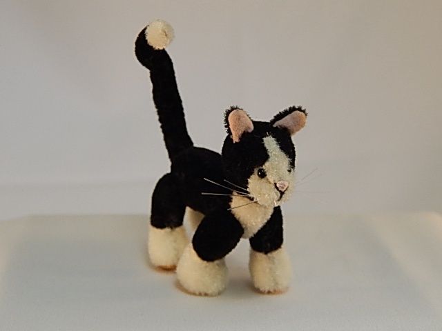 Plush Cat ml101601