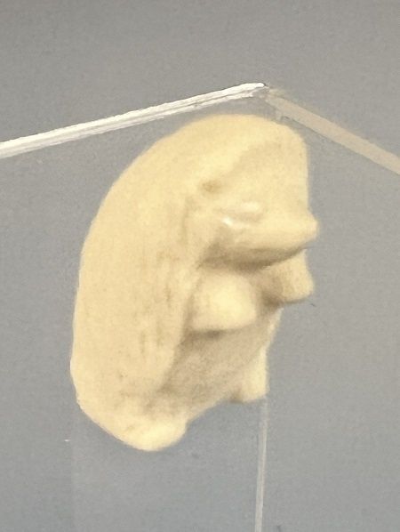 Porcelain Porcupine or Hedgehog mc0482