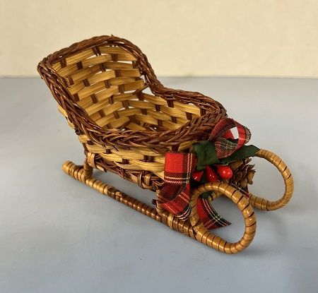 Rattan Woven Sleigh ala162