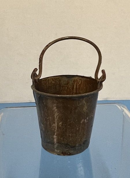 Rusty Bucket jer01030
