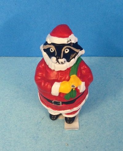 Santa Raccoon GG10212