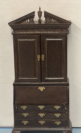 Secretary cn8286