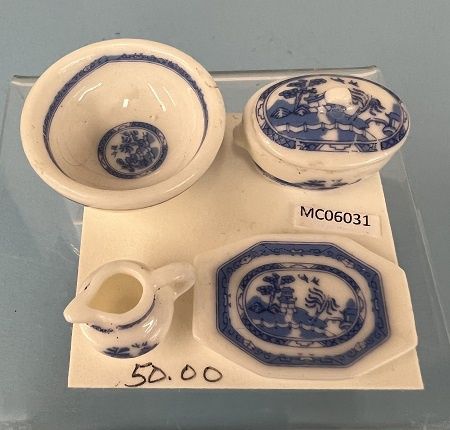 Set of 4 Serving Dishes mc06031