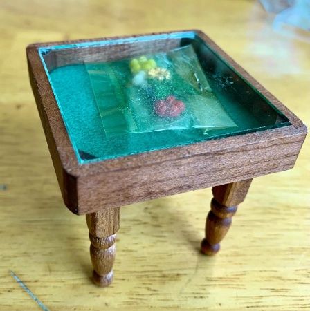Shackman Curio Table 220107G
