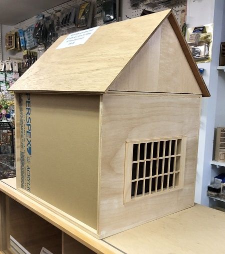 Room Box with Apex Roof mc01319