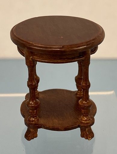 Round End Table MN030846