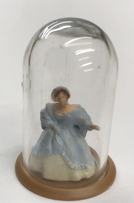 Scarlett O'Hara under a Dome mc04639