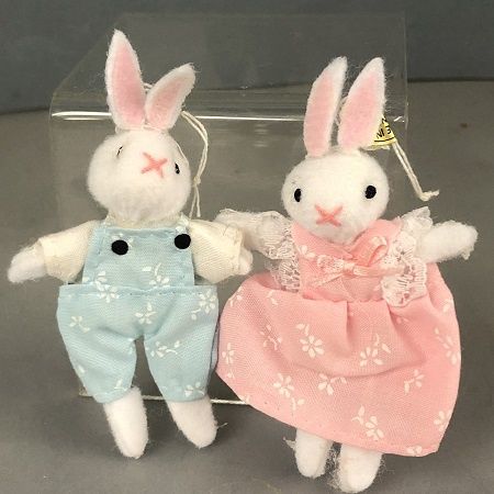 Set of Dressed Bunnies mc00547