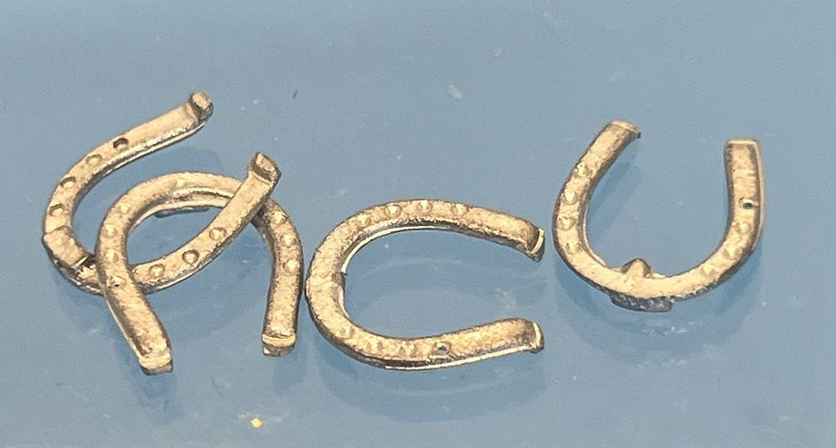 Set of Horseshoes nc0379