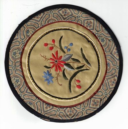 Silk Round Rug (5.5" in diameter) 11124s