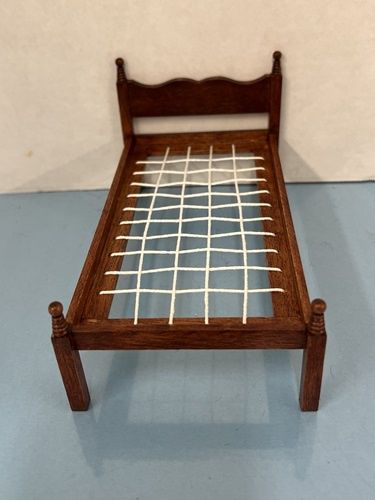 Rope Bed in Stained Mahogany mc030838