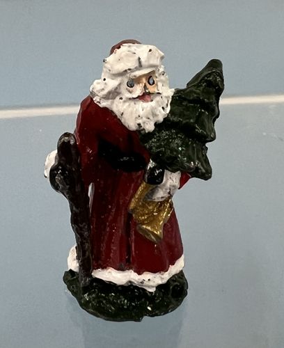 Santa Figurine mc030886