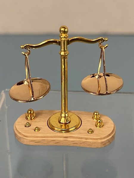Scale of Justice mc903
