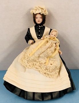 Servant with Baby a522181