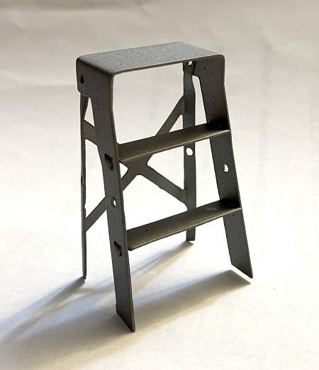Short Metal Stepladder mc031427