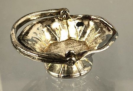 Silver Plated Basket with Handle a3712