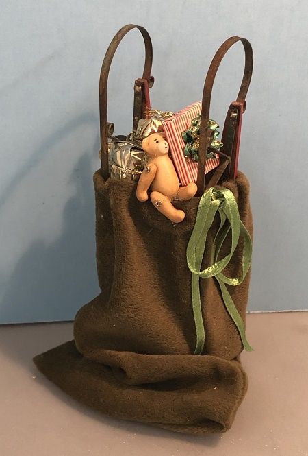 Santa's Bag of Presents MC00674