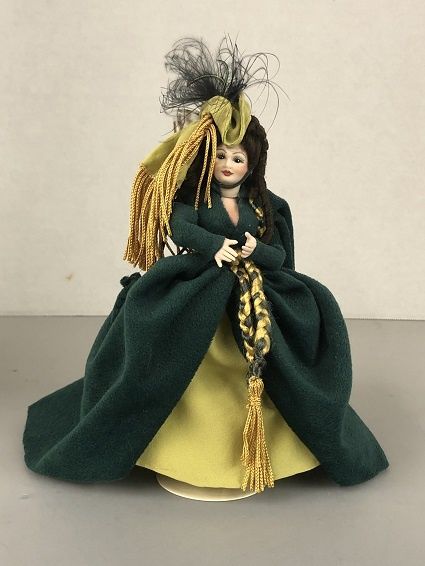 Scarlett O'Hara in her Portieres Dress mc02400