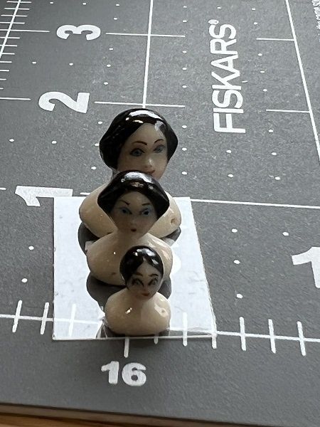 Set of Three Different Sizes of China Doll Heads mcdhs5